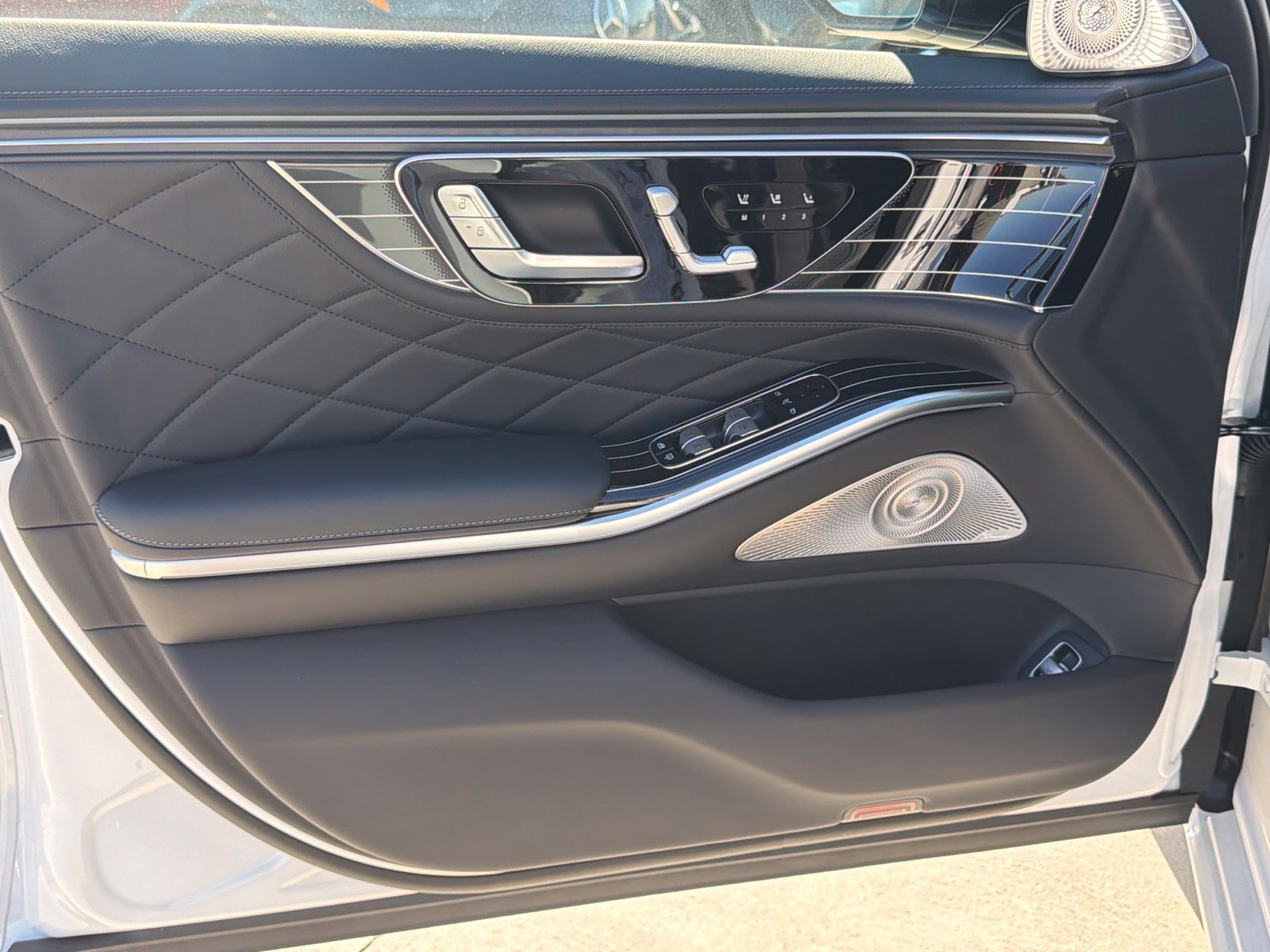 New 2027 Mercedes-Benz S 580 4MATIC Sedan image 19