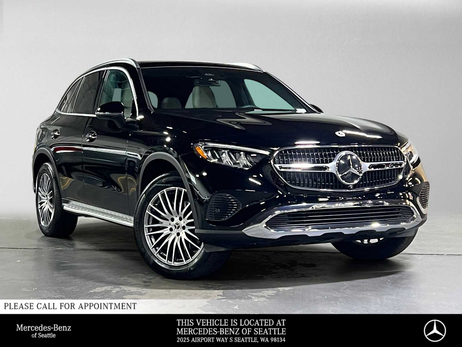 Used 2026 Mercedes-Benz GLC 300 4MATIC image 1