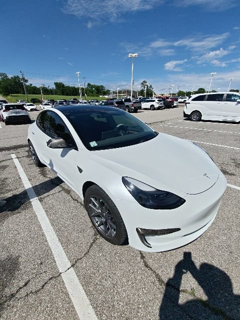 Used 2022 Tesla Model 3 Long Range AWD/4WD image 16