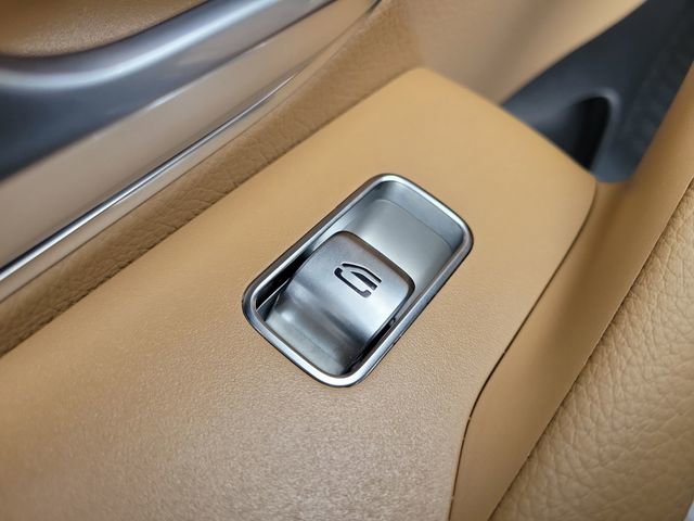 Used 2025 Mercedes-Benz GLE 450e 4MATIC image 15