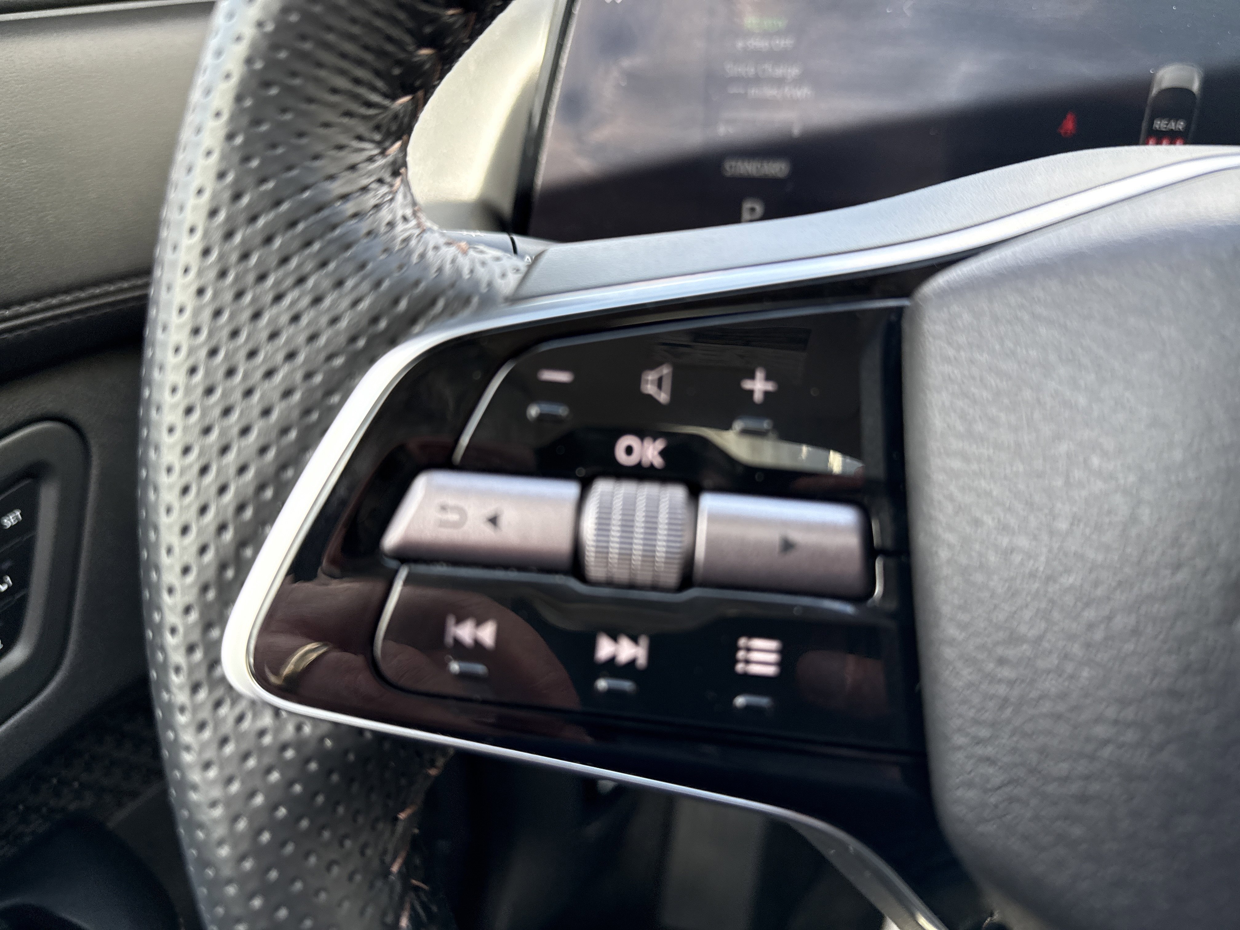 Certified 2024 Nissan Ariya AWD image 25