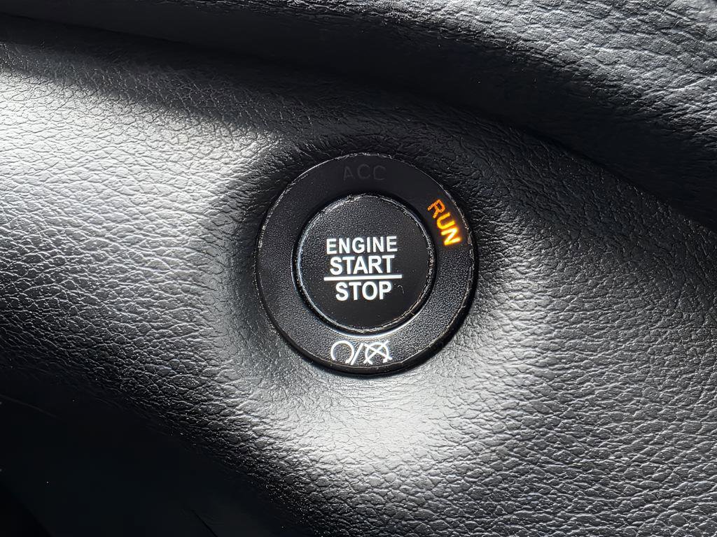 Used 2019 Jeep Cherokee Latitude Plus w/ Cold Weather Group image 27