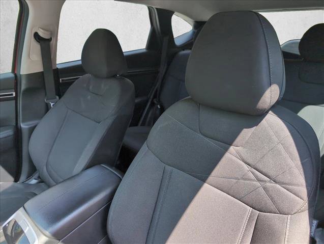 Certified 2023 Hyundai Tucson SE image 10