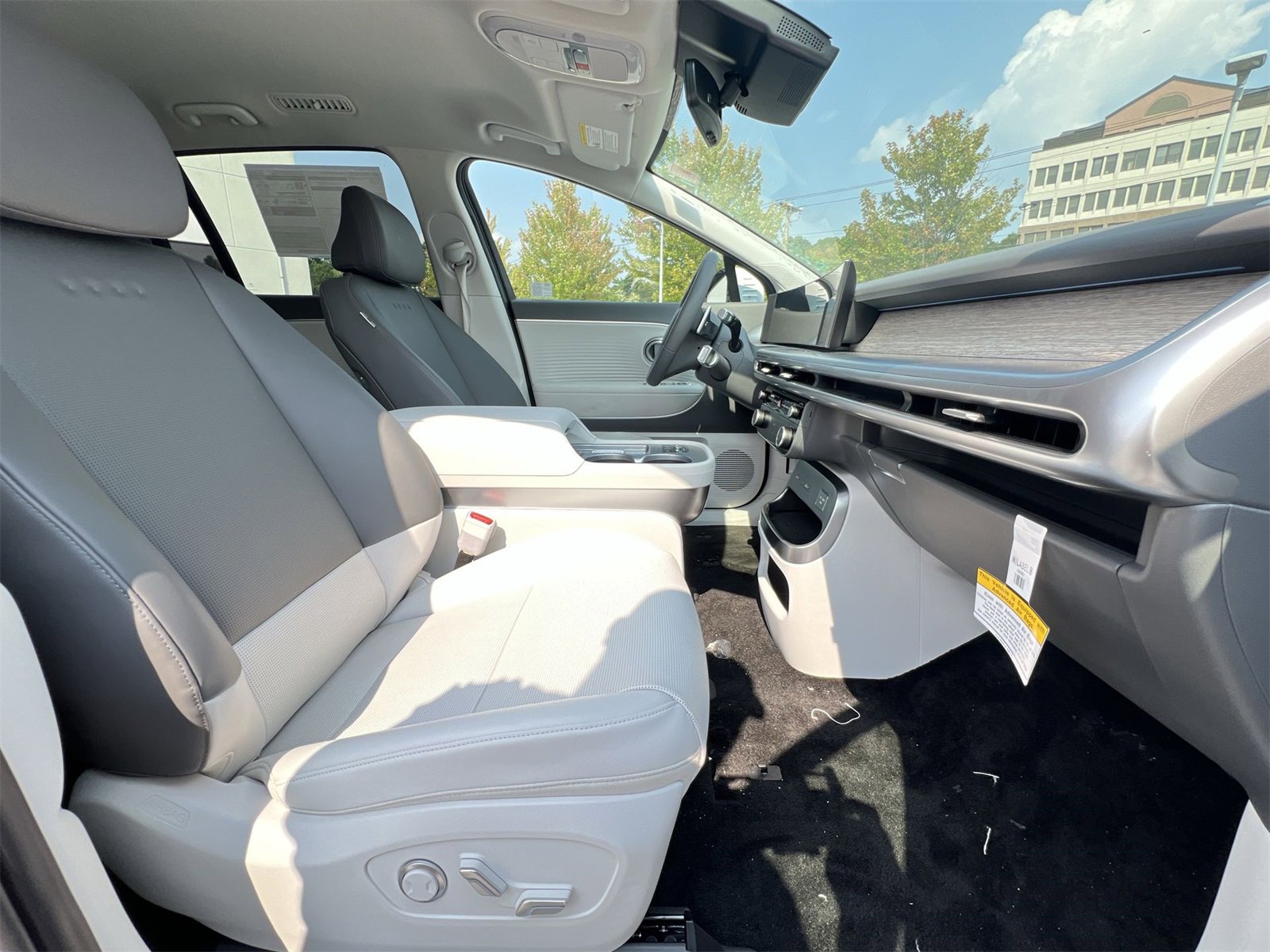 New 2026 Hyundai Ioniq 9 SEL image 11