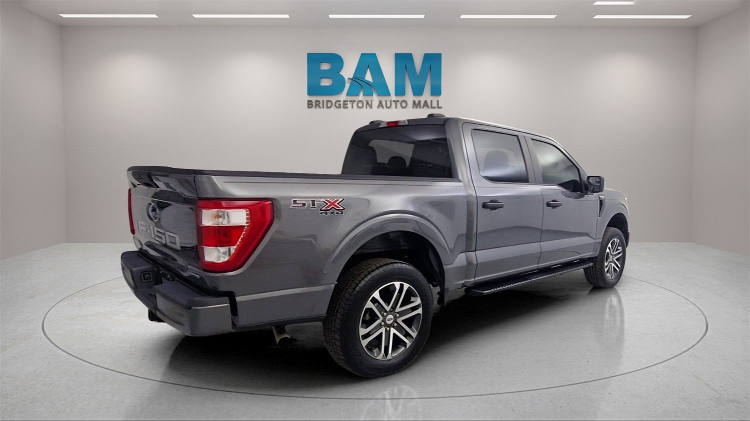 Used 2022 Ford F150 XL w/ STX Appearance Package image 8