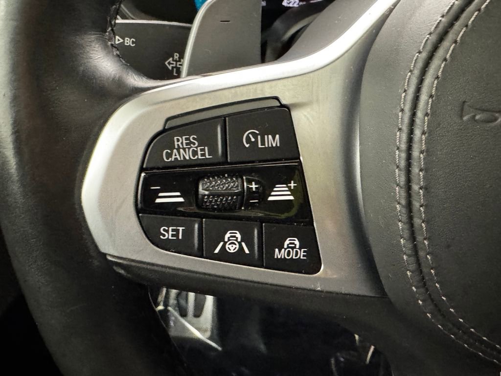 Used 2021 BMW X5 M50i image 23