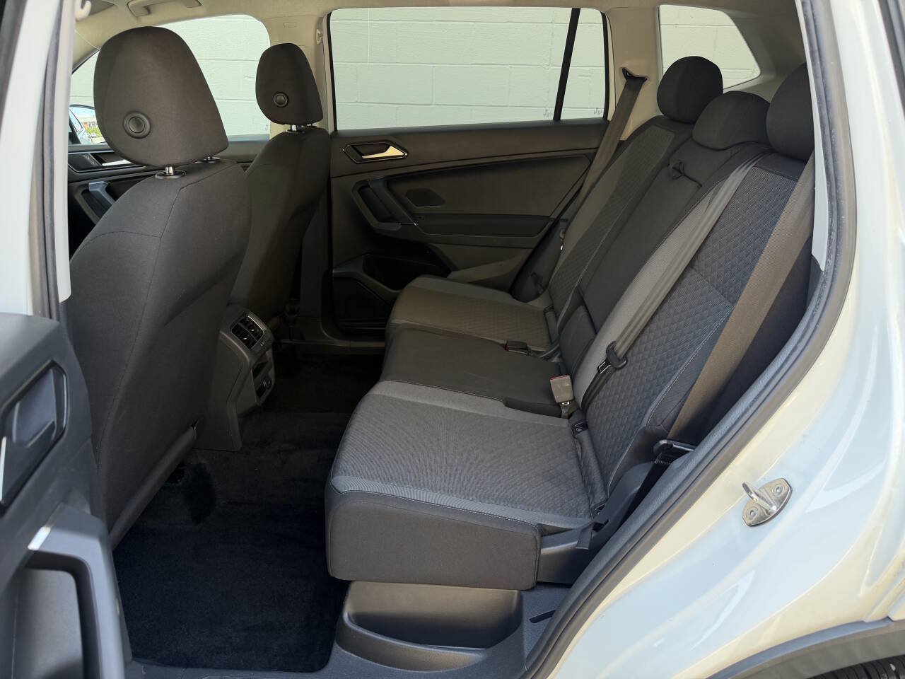 Used 2018 Volkswagen Tiguan S AWD/4WD image 11