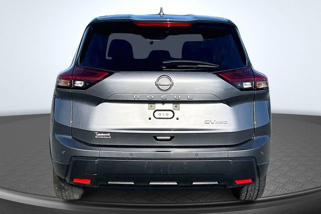 Used 2024 Nissan Rogue SV image 5