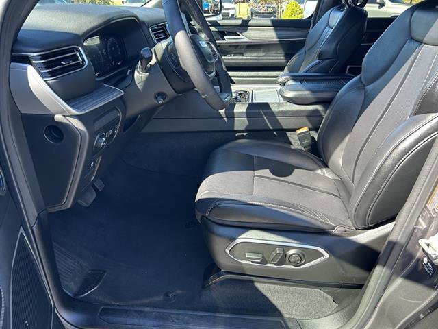 Used 2024 Jeep Wagoneer Series II image 11