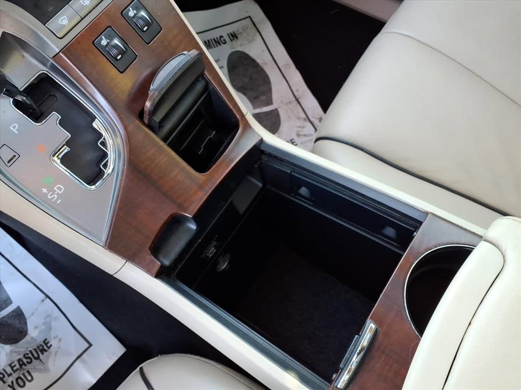 Used 2012 Toyota Venza AWD image 13