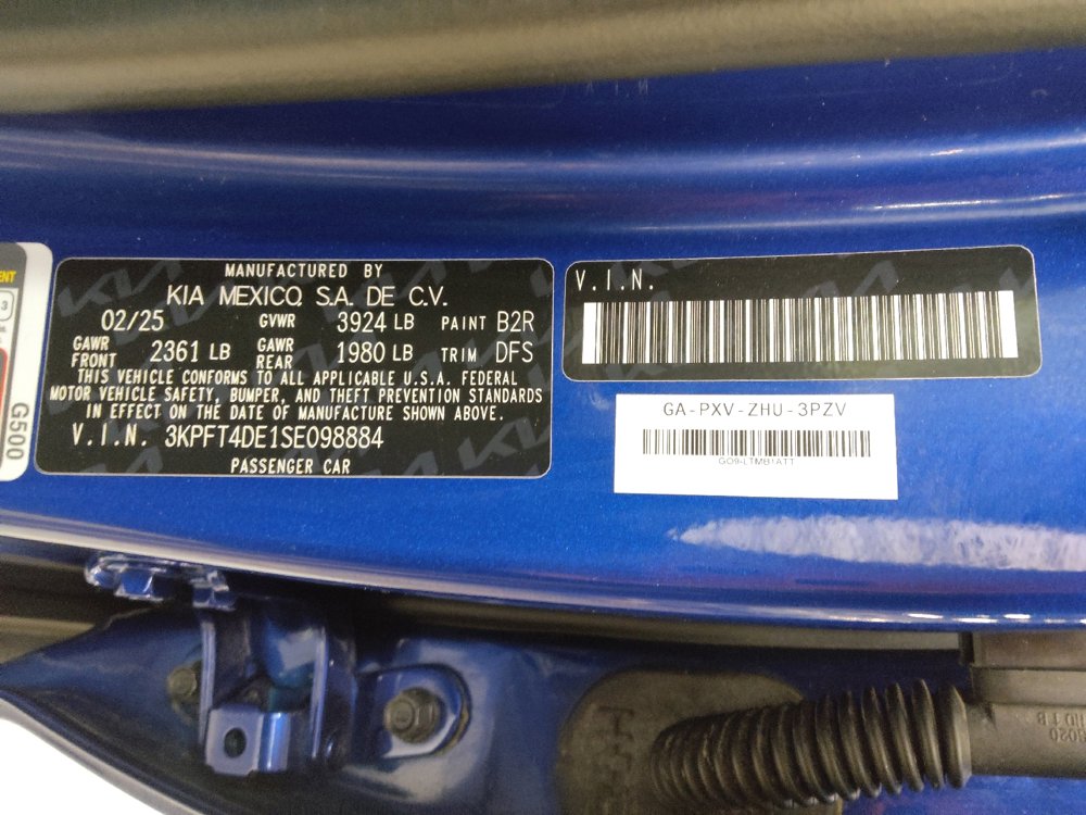 Used 2025 Kia K4 LXS image 33