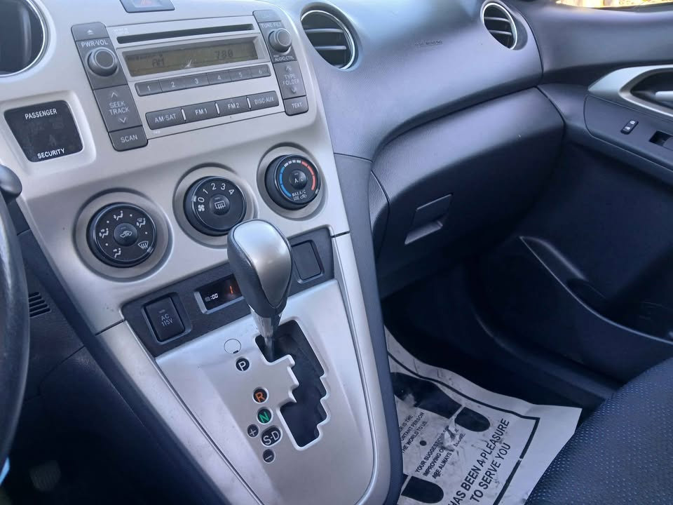 Used 2009 Toyota Matrix S image 10