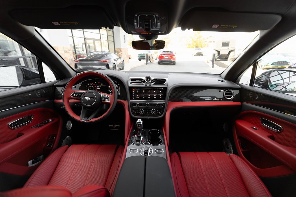 New 2025 Bentley Bentayga Extended Wheelbase image 18