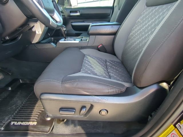 Used 2018 Toyota Tundra SR5 image 15