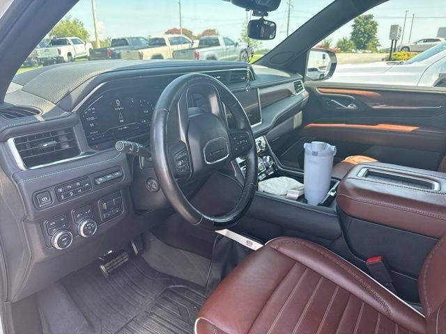 Used 2024 GMC Yukon XL Denali Ultimate AWD/4WD image 36