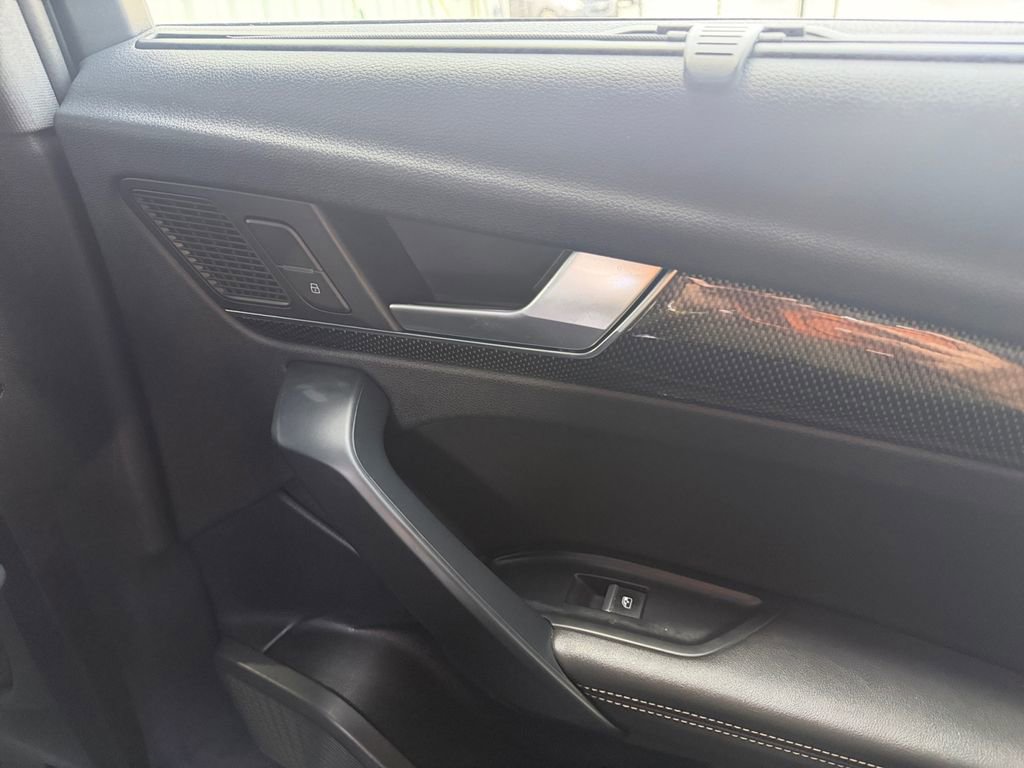 Used 2019 Audi SQ5 Premium Plus w/ Premium Plus Package AWD/4WD image 38