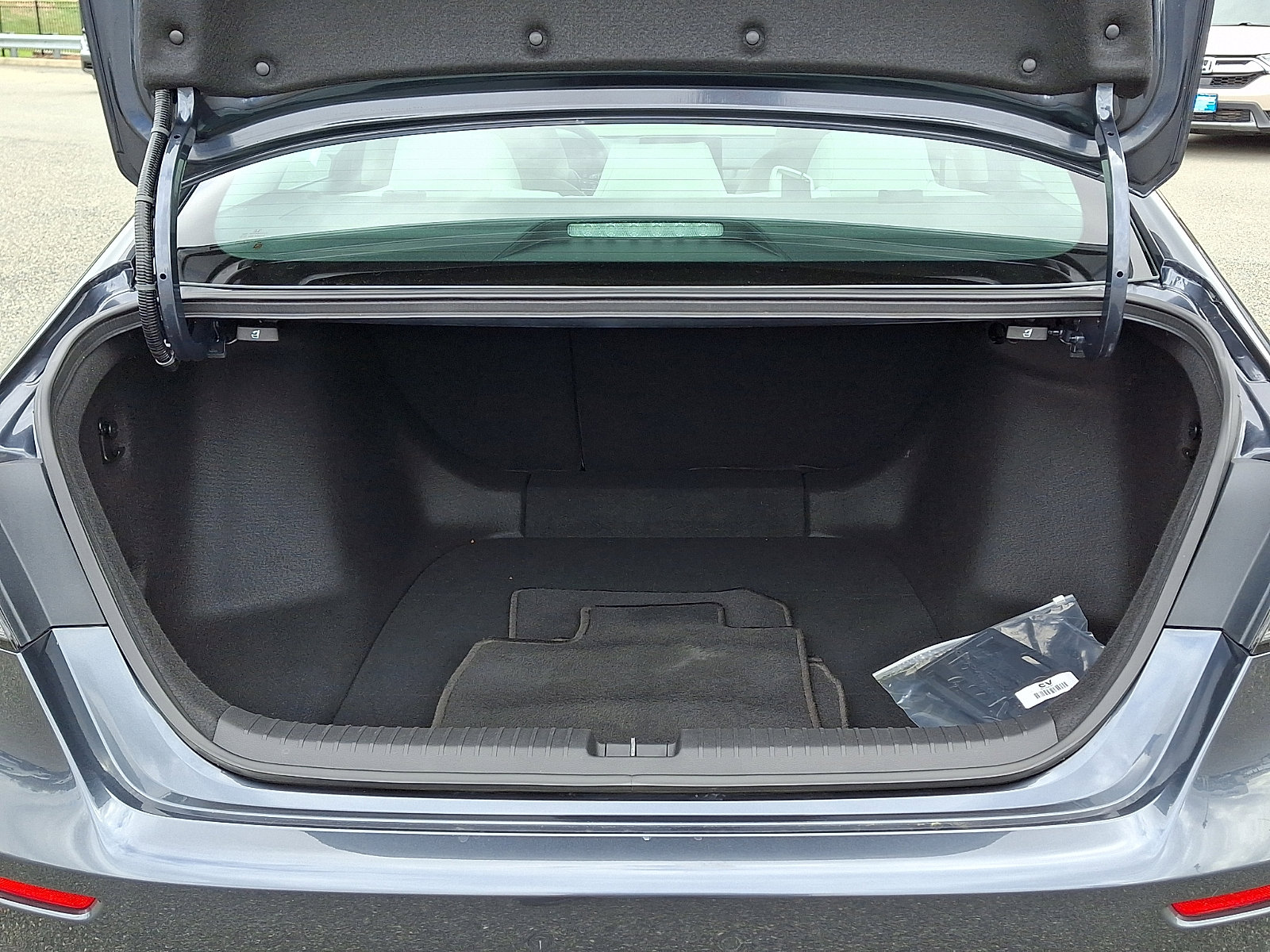 Used 2023 Honda Accord EX image 28