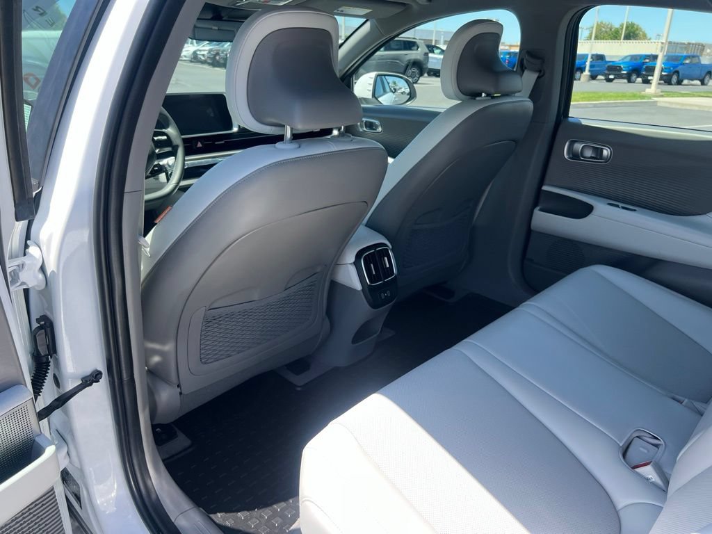 Used 2024 Hyundai Ioniq 6 SEL RWD image 38