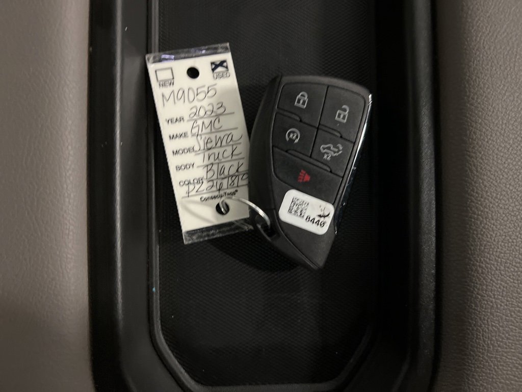 Certified 2023 GMC Sierra 1500 SLE image 22