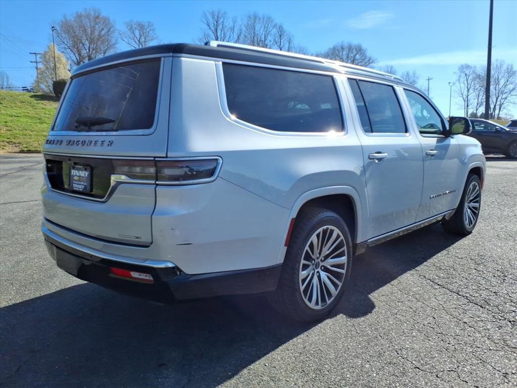 Used 2024 Jeep Grand Wagoneer L Series III image 3