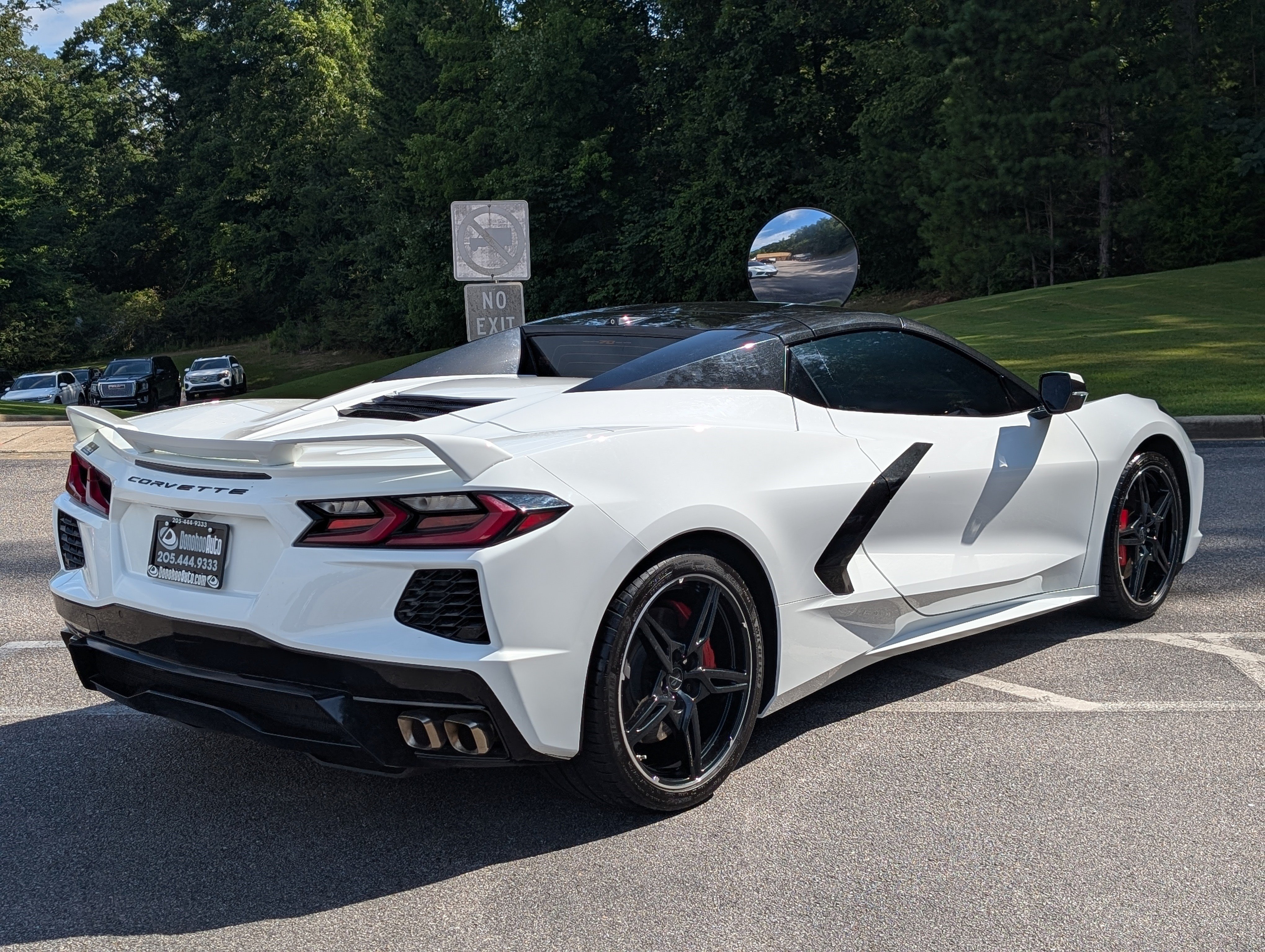 Used 2023 Chevrolet Corvette Stingray Premium Conv w/ Z51 Performance Package RWD image 10