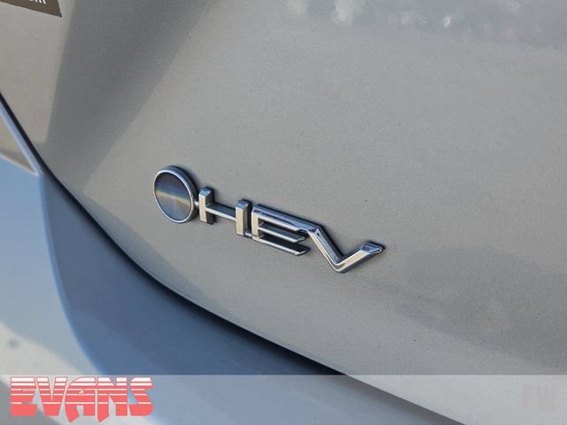 Used 2025 Toyota Camry LE FWD image 4