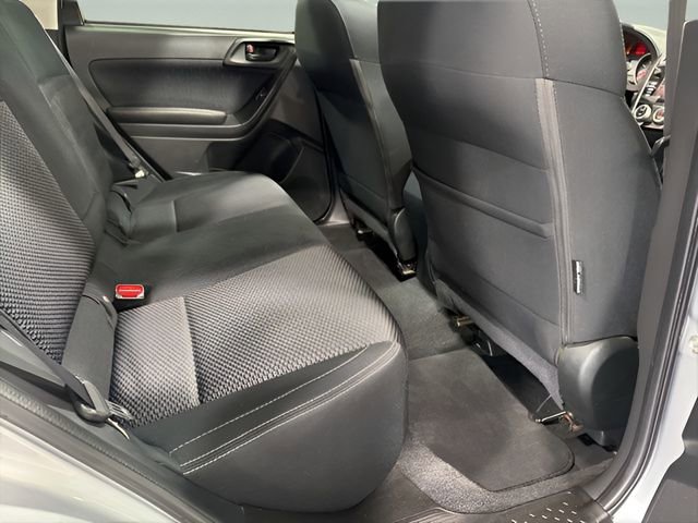 Used 2017 Subaru Forester 2.5i Premium w/ All-Weather Package image 32