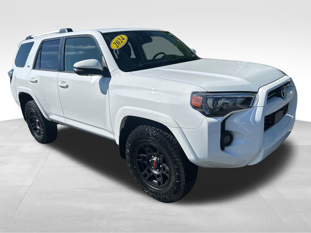 Certified 2024 Toyota 4Runner SR5 Premium w/ Moonroof Package AWD/4WD image 7