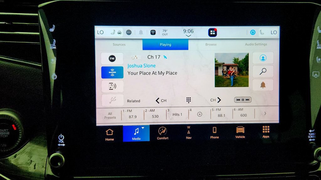 Used 2022 Jeep Wagoneer Series III AWD/4WD image 16