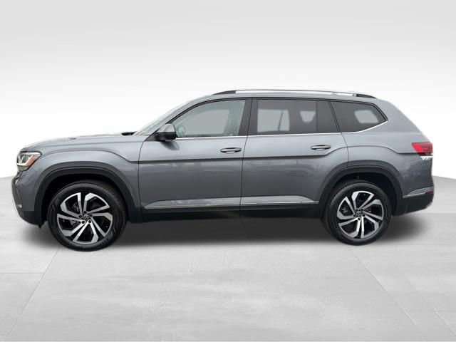 Certified 2022 Volkswagen Atlas SEL image 5