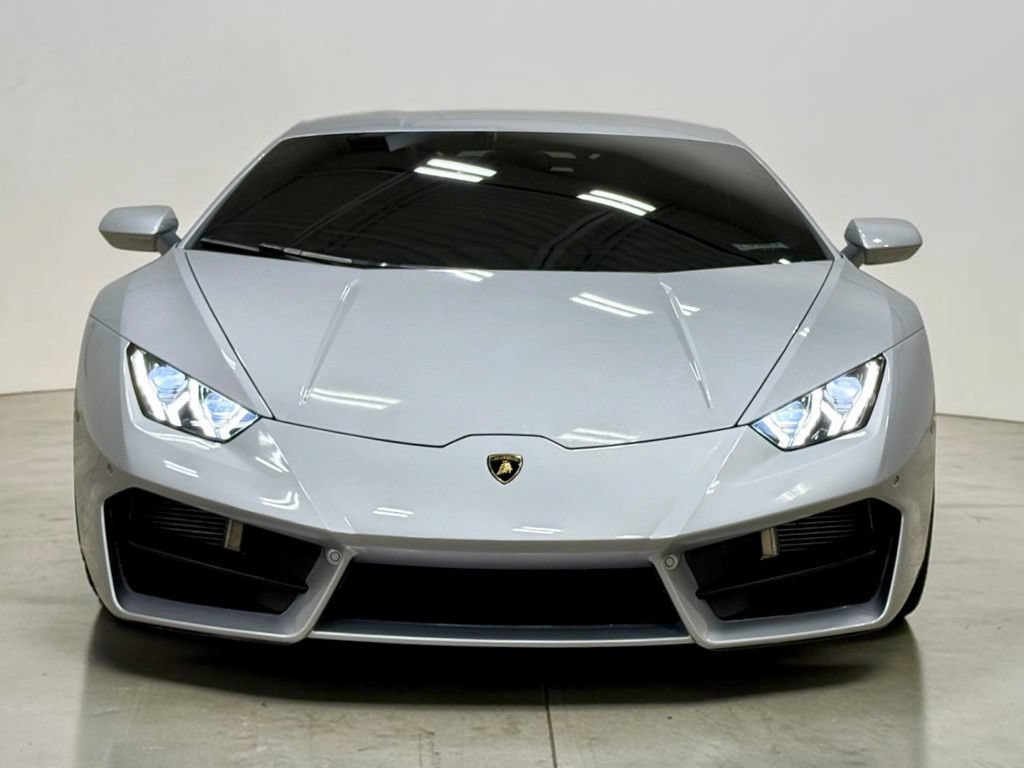 Used 2017 Lamborghini Huracan LP 580-2 RWD image 5