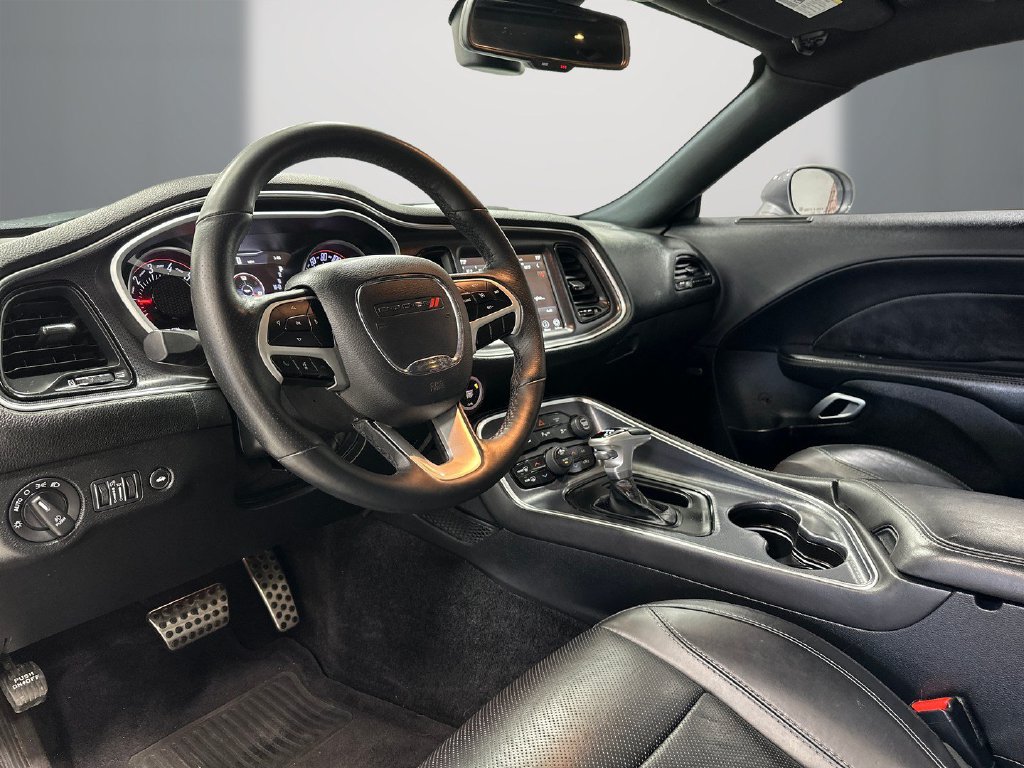 Used 2018 Dodge Challenger R/T Plus RWD image 13