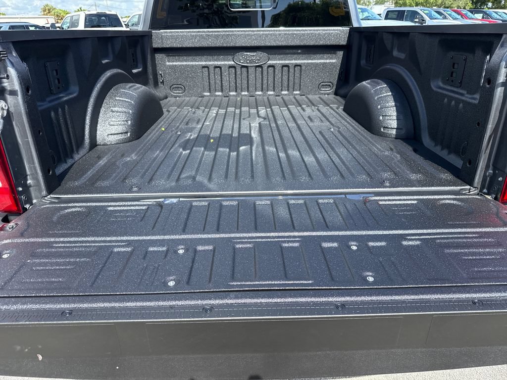 New 2027 Ford F250 Lariat w/ Black Appearance Package AWD/4WD image 22