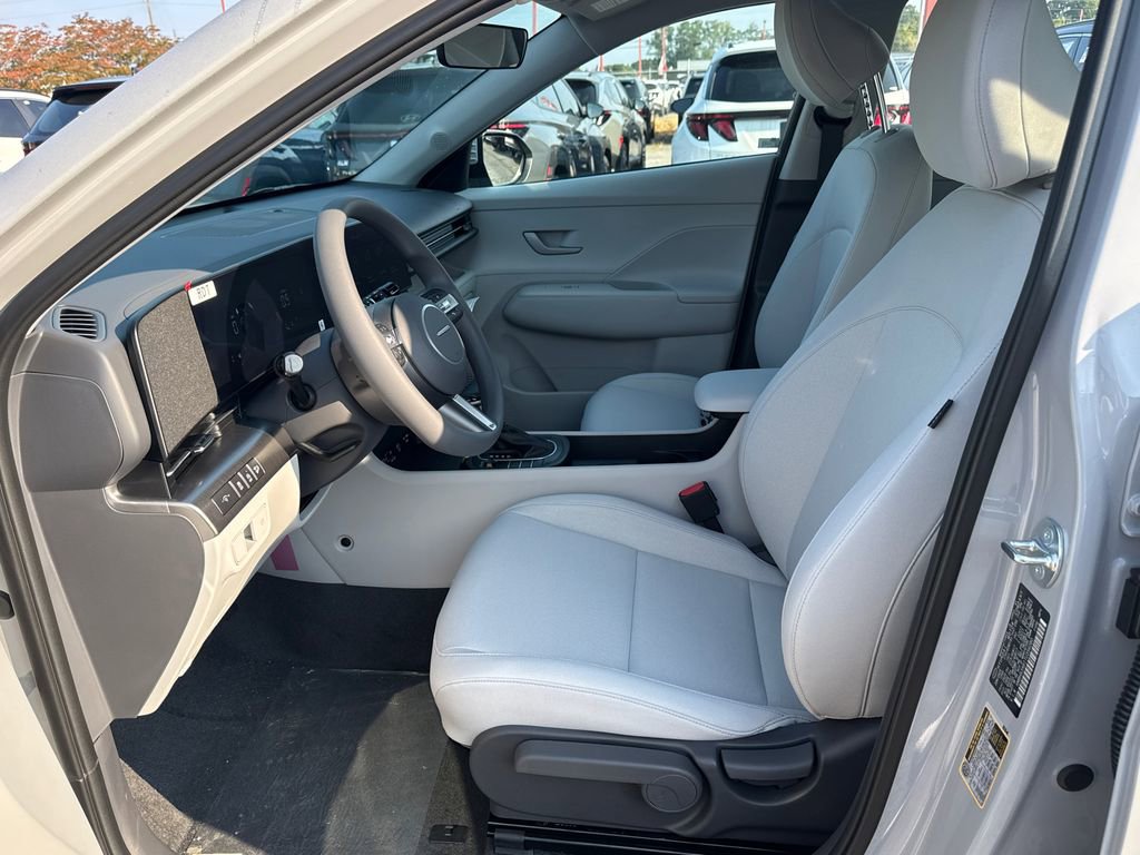 New 2026 Hyundai Kona SE image 9