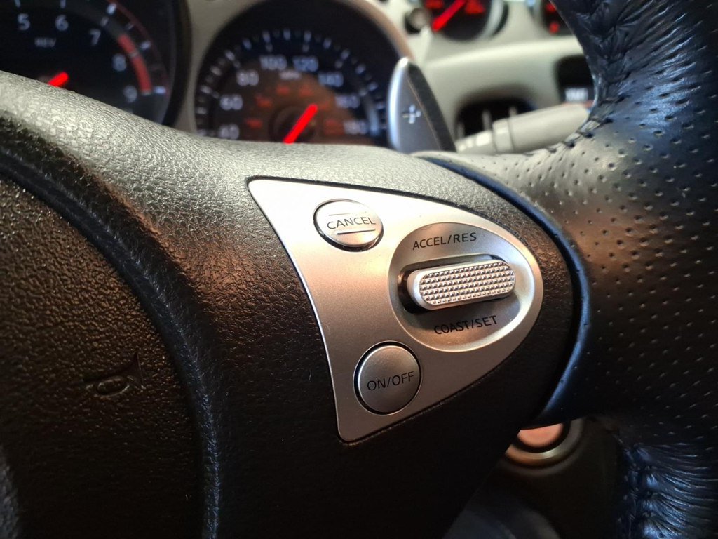 Used 2014 Nissan 370Z Touring Roadster w/ Sport Pkg w/ Sport Package RWD image 13