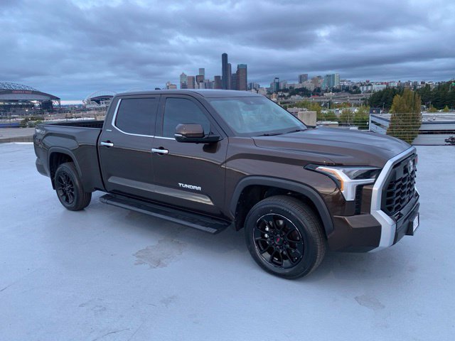 Used 2022 Toyota Tundra Limited w/ TRD Off-Road Package AWD/4WD image 26