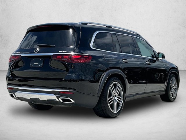 Used 2025 Mercedes-Benz GLS 450 4MATIC image 2
