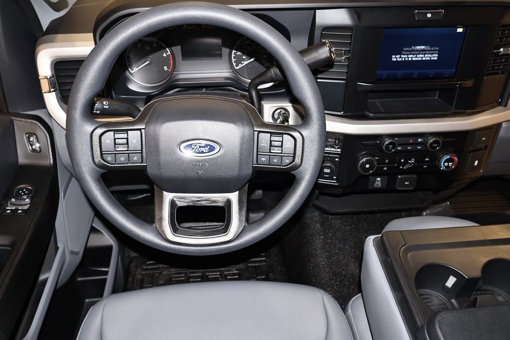 New 2026 Ford F550 4x4 Regular Cab Super Duty image 13