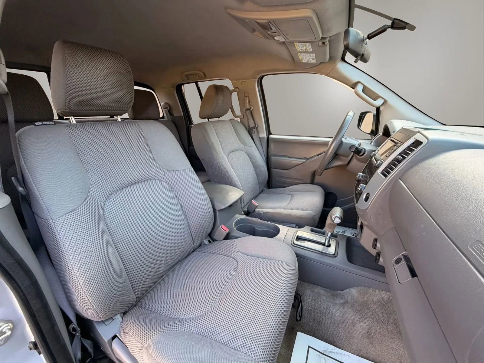 Used 2016 Nissan Frontier SV RWD image 19