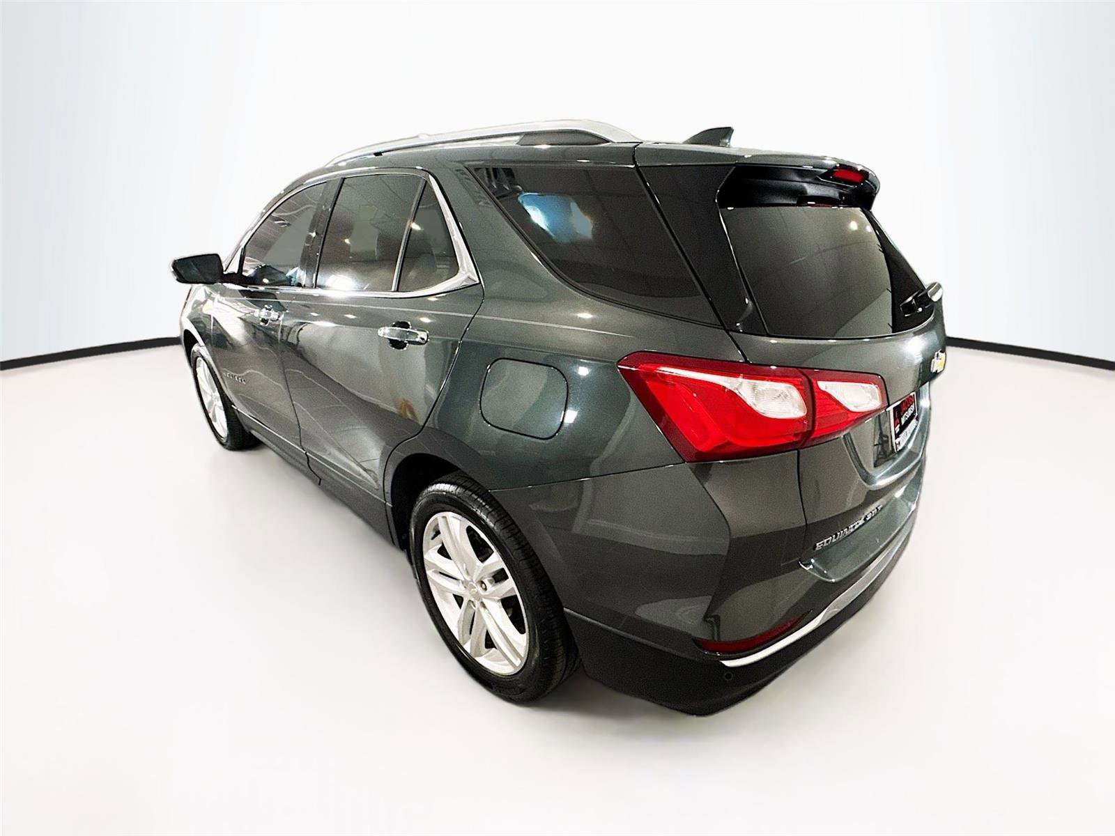 Used 2020 Chevrolet Equinox Premier FWD image 28