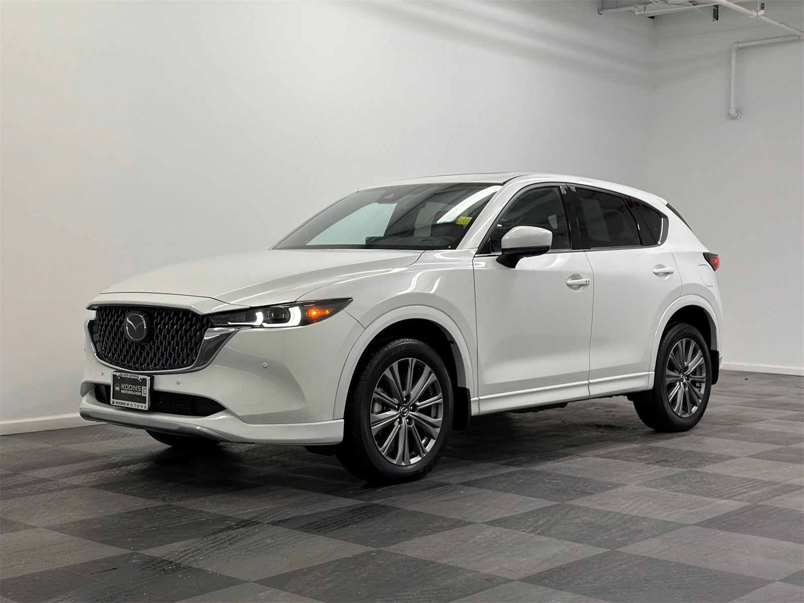 Used 2025 MAZDA CX-5 Signature image 1