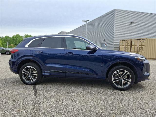 Certified 2025 Audi Q5 Premium w/ Convenience Package AWD/4WD image 7