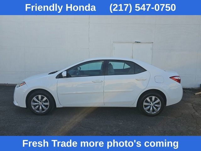 Used 2015 Toyota Corolla LE image 3