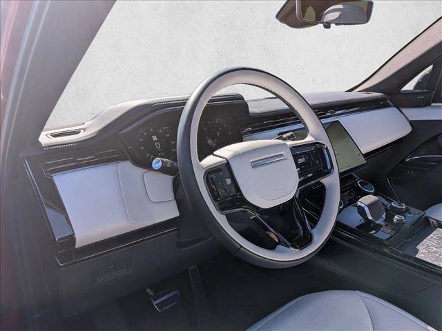 Used 2023 Land Rover Range Rover Sport SE Dynamic image 10