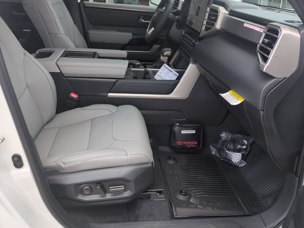 New 2026 Toyota Tundra Limited RWD image 13