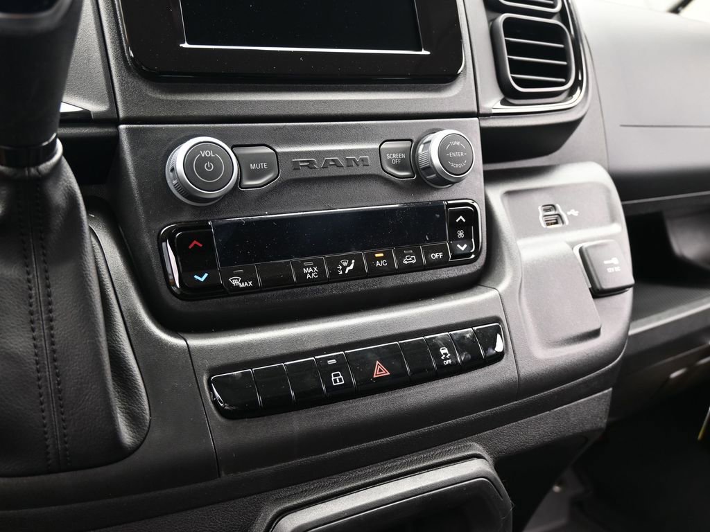 Used 2025 RAM ProMaster 1500 FWD image 21