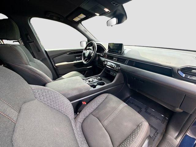 Used 2023 Honda Pilot Sport image 26