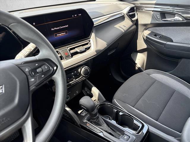 Used 2026 Chevrolet TrailBlazer LT FWD image 16