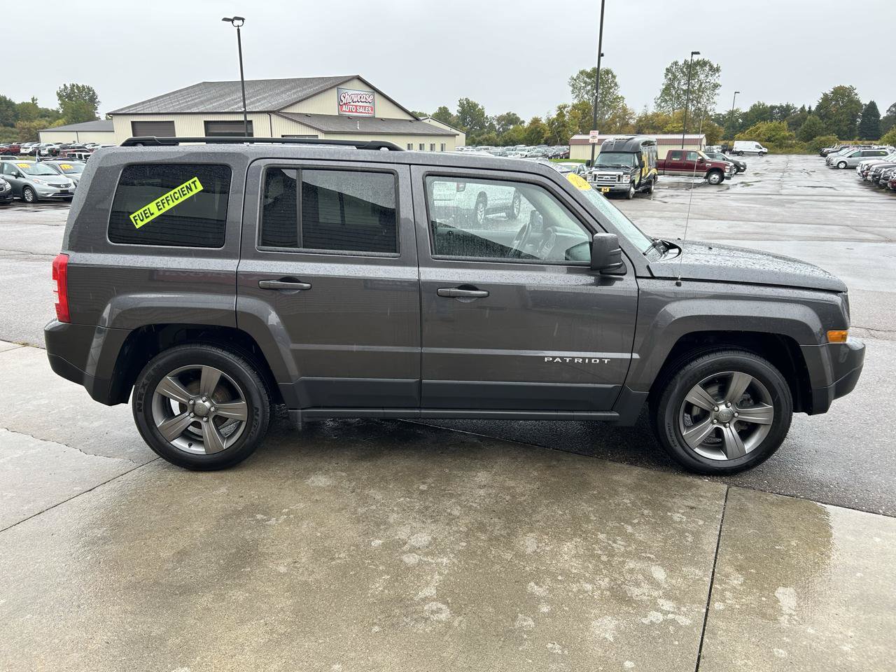 Used 2014 Jeep Patriot High Altitude FWD image 4