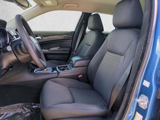 Used 2023 Chrysler 300 Touring w/ Sport Appearance Package RWD image 15